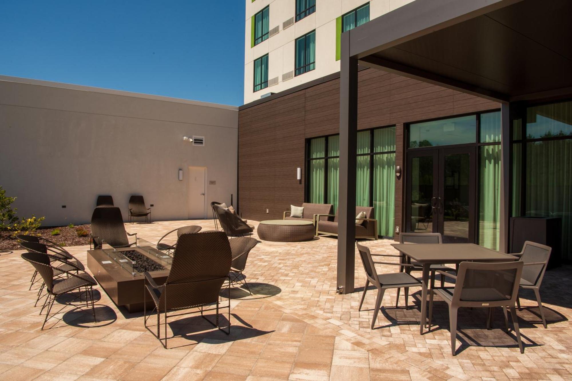 Courtyard By Marriott Lake City Eksteriør billede