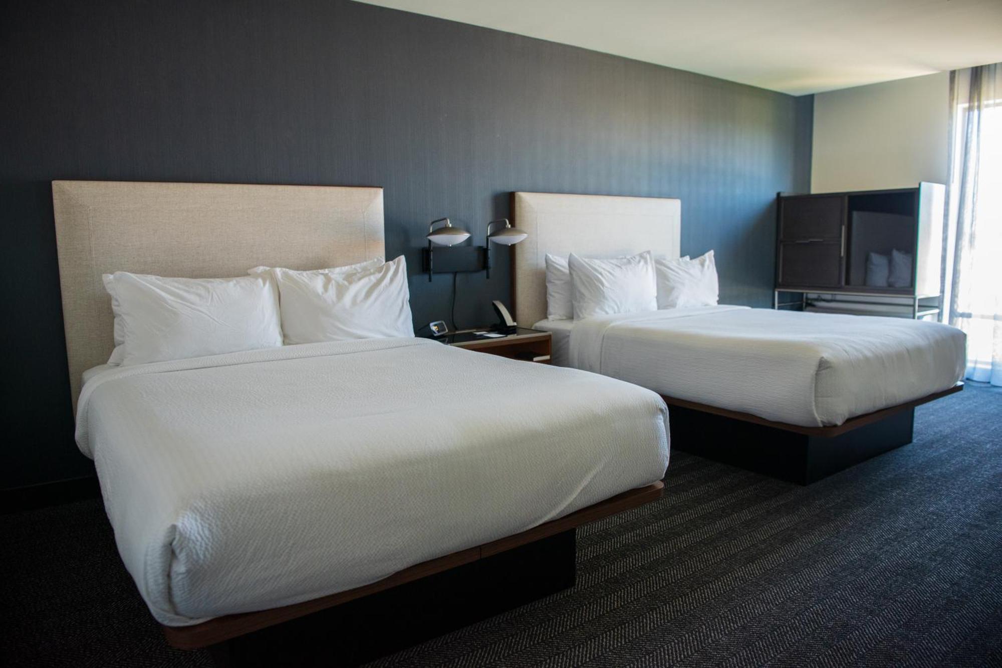 Courtyard By Marriott Lake City Eksteriør billede