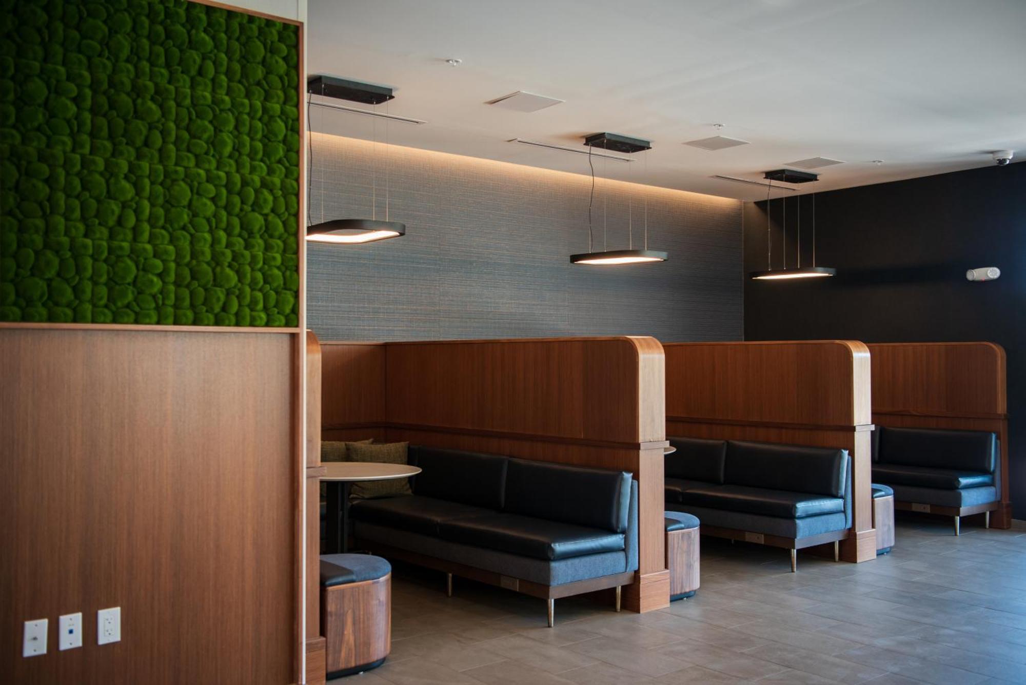 Courtyard By Marriott Lake City Eksteriør billede