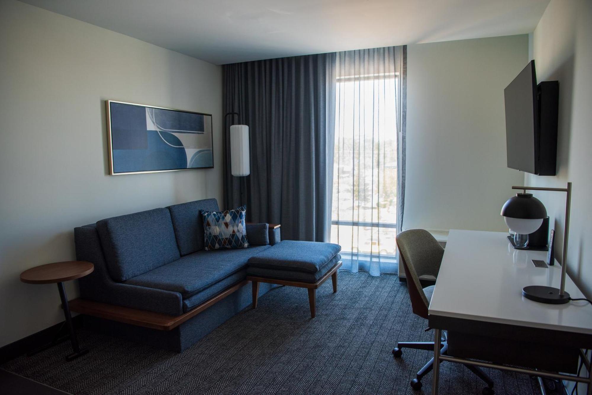 Courtyard By Marriott Lake City Eksteriør billede