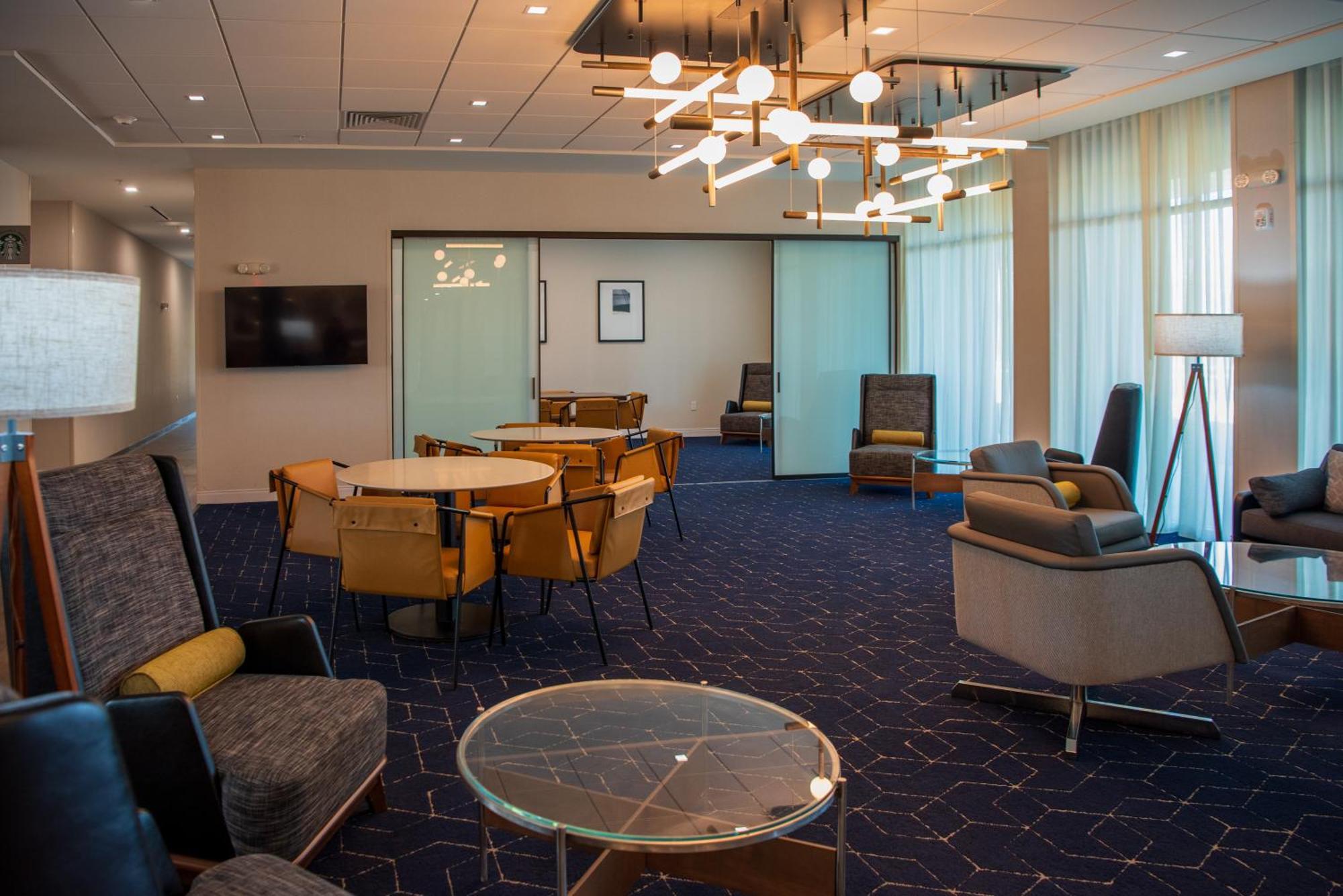 Courtyard By Marriott Lake City Eksteriør billede