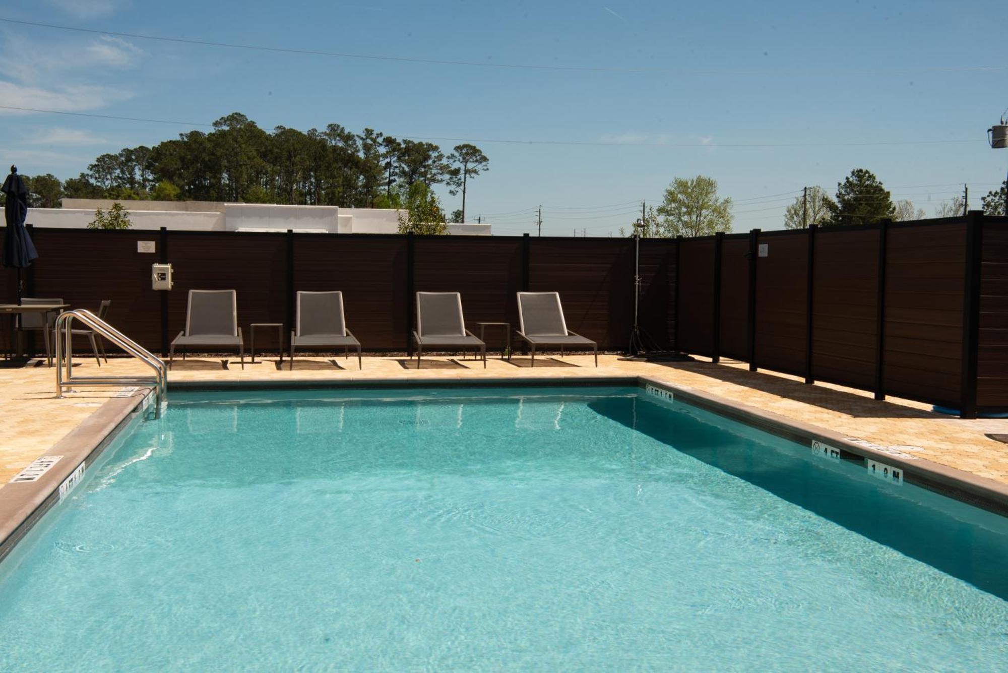 Courtyard By Marriott Lake City Eksteriør billede