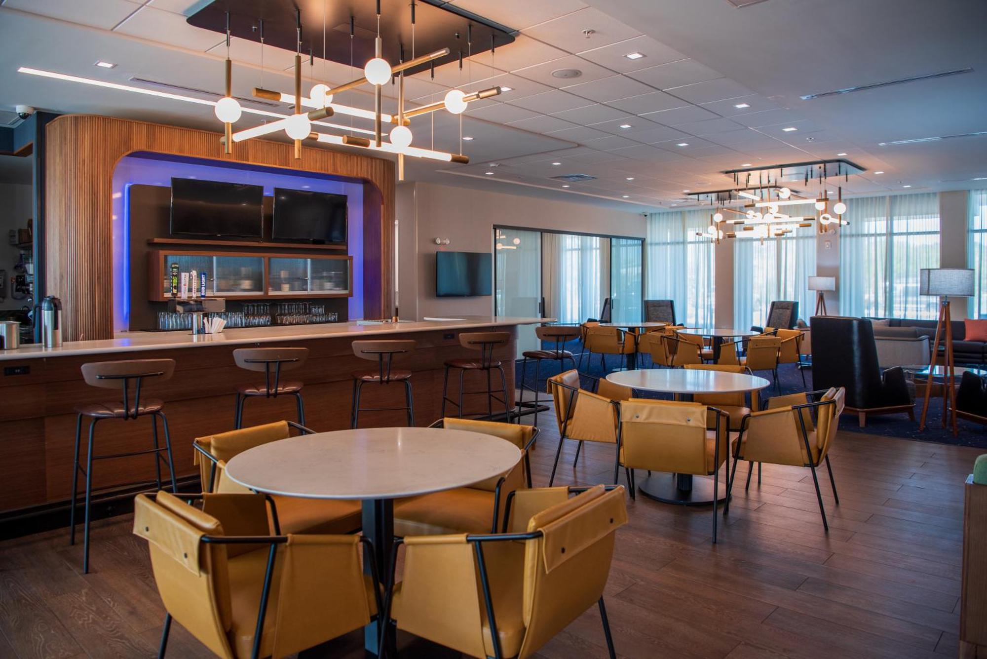 Courtyard By Marriott Lake City Eksteriør billede