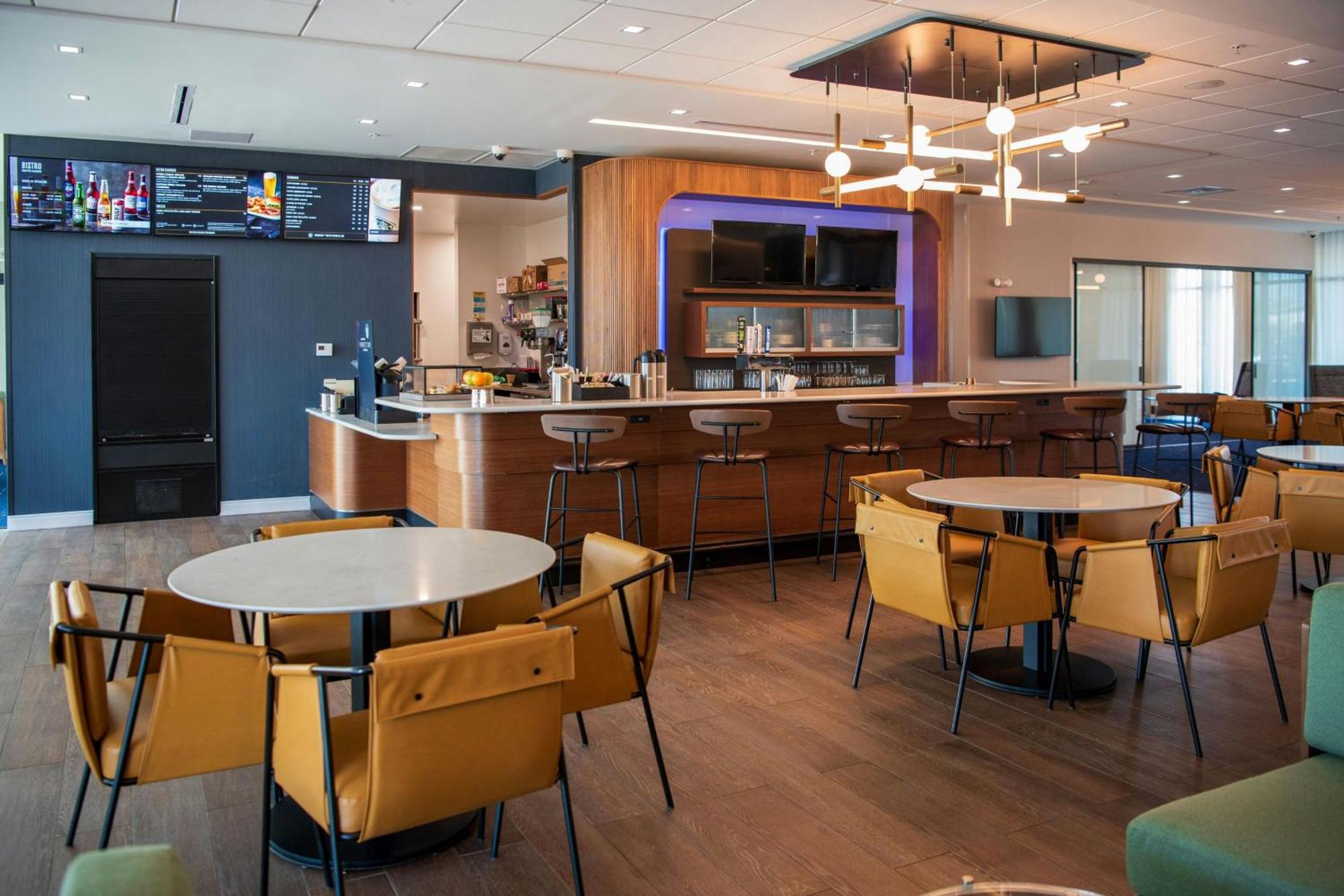 Courtyard By Marriott Lake City Eksteriør billede